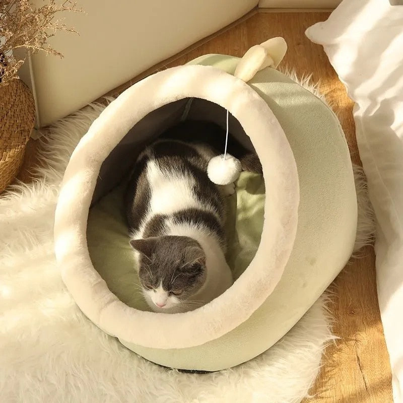 Cozy and soft bed for small cats, padded and washable