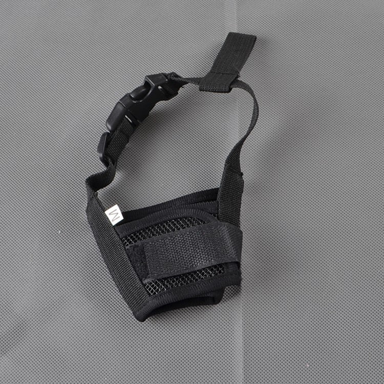 Muzzle For Large And Small Dogs With Nylon Strap